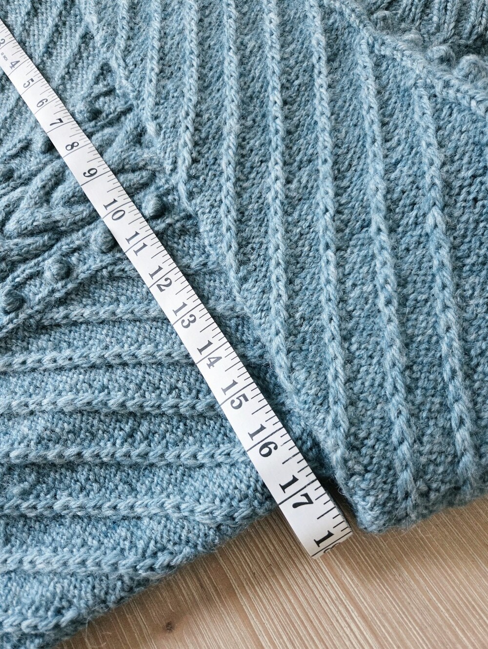 Hand Knit Blue Chunky Wool Sweater Cable Bobble Crop Mock Neck Womens Small - Picture 6 of 6
